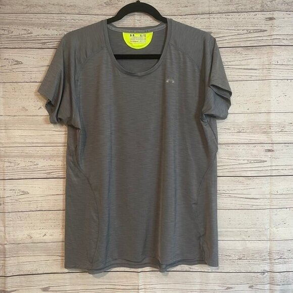 Under‎ Armour Run Semi Fitted Heat Gear, Size XL - Picture 1 of 6